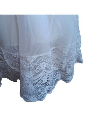 True Vintage Skirt Women's Small 1970's White Tiered Chiffon Lace Trimmed